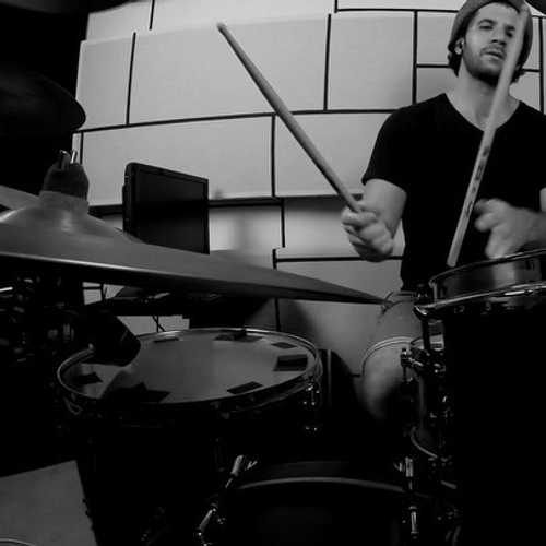 Ariana Grande got me in the feels - check out my drum cover of her new track, “positions.” It’s up on YouTube - tap the link in my bio to get you there and if you dig it, please subscribe. The support helps and means so much 🙏🏼
•
•
•
•
•
#drumeo #drumfam #drummersofinstagram #drumpractice #drumsdaily #drumsdrumsdrums #drumsession #drumsetup #drumsharing #drumshed #drumslife #drumsoutlet #drumstagram #drumstep #drumstudio #drumsview #drumuniversity #drumvideos #instadrum #instadrummers #instadrums #instagroove_ #LAdrummer #LAmusic #LAmusicscene #practiceeveryday #sjcdrums #teamremo #we_love_drums #positions
•
@zildjiancompany @vicfirth @remopercussion @sjcdrums @drumuniversity @we_love_drums @gibraltarhardware @dwdrums @drumeoofficial @akgaudio @shure @sennheiser @telefunken_mics @gopro @regal_tip @paistecymbals @apogeedigital @cymbolt @drumspassion @arianagrande