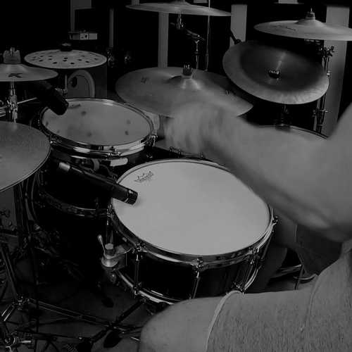 Probably a song from some early 2000s nu-metal band or something. 
•
•
•
•
•
#drumeo #drumfam #drummersofinstagram #drumpractice #drumsdaily #drumsdrumsdrums #drumsession #drumsetup #drumsharing #drumshed #drumslife #drumsoutlet #drumstagram #drumstep #drumstudio #drumsview #drumuniversity #drumvideos #instadrum #instadrummers #instadrums #instagroove_ #LAdrummer #LAmusic #LAmusicscene #practiceeveryday #sjcdrums #teamremo #we_love_drums #zildjian
•
@zildjiancompany @vicfirth @remopercussion @sjcdrums @drumuniversity @we_love_drums @gibraltarhardware @dwdrums @drumeoofficial @akgaudio @shure @sennheiser @telefunken_mics @gopro @regal_tip @paistecymbals @apogeedigital @cymbolt @drumspassion